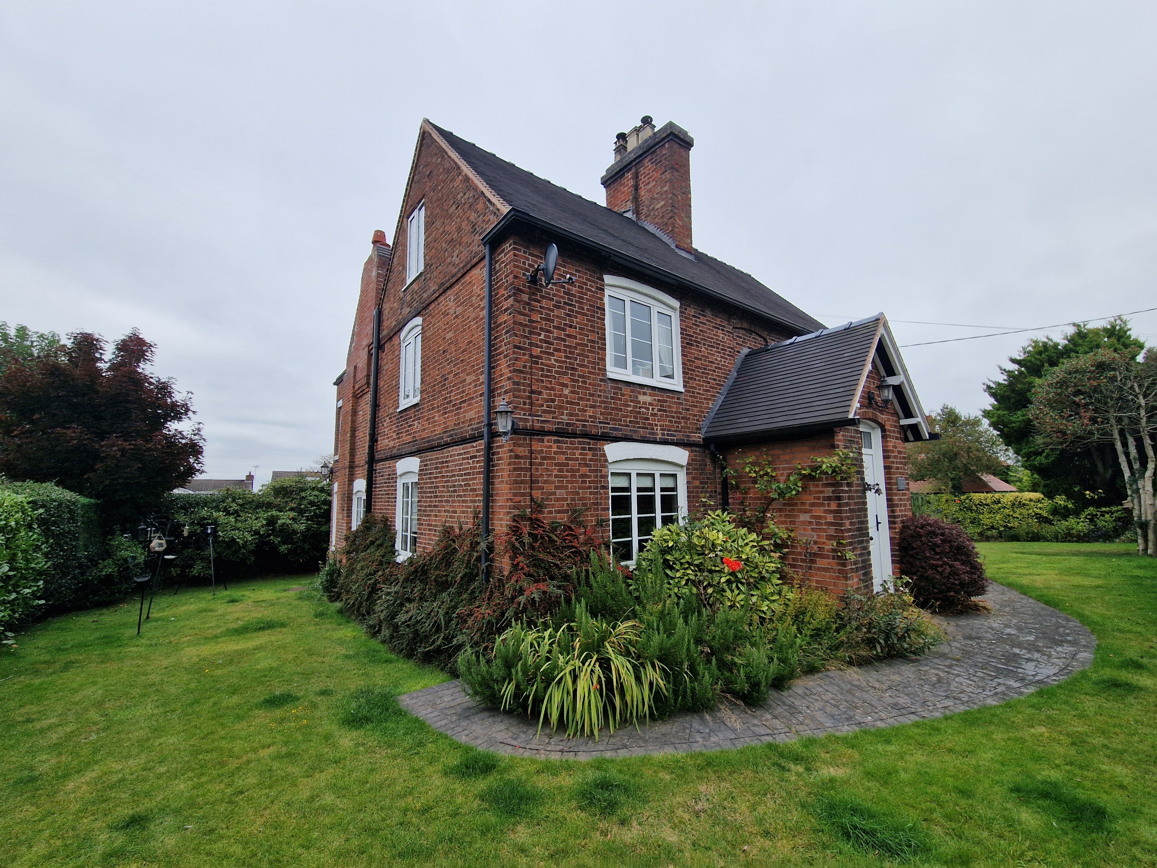 What Happens If Your Building Becomes Listed During a Planning Application?